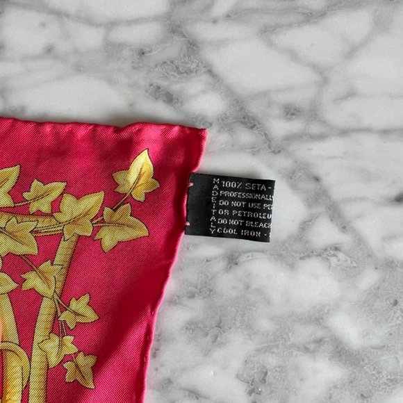 silk Versace scarf - Picture 5 of 7